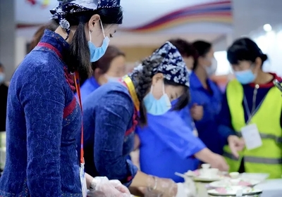 崇义美食九层皮制作在首届全国乡村振兴职业技能大赛中展示
